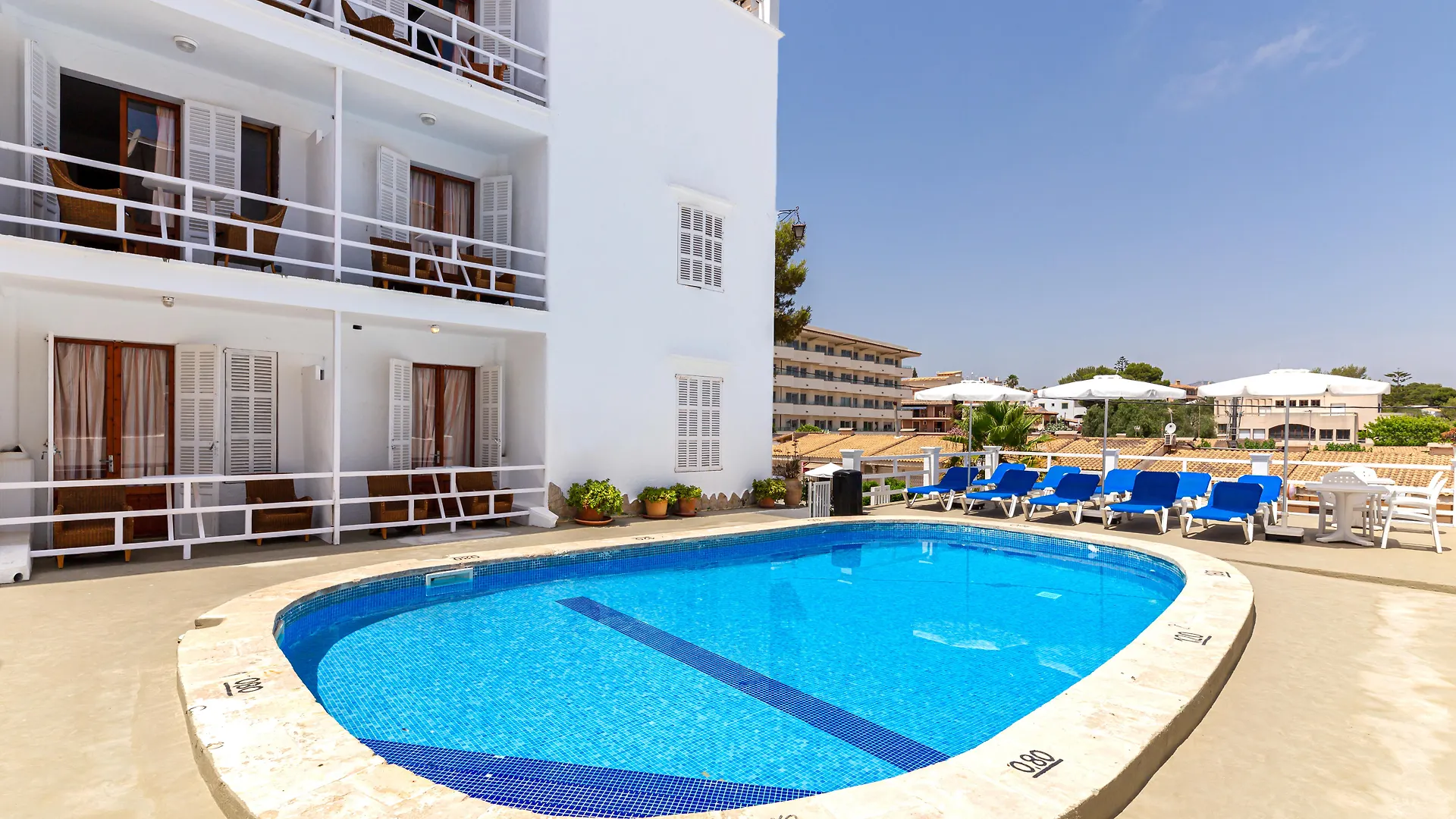 Hostal Residencia San Francisco Puerto Colom Konukevi